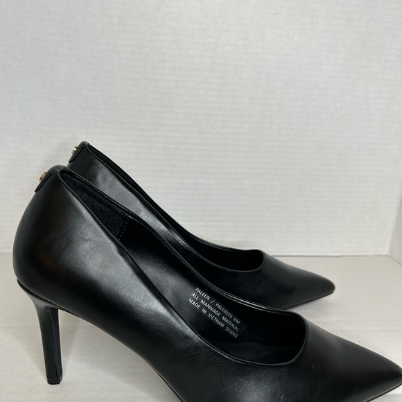 New Tahari Black leather Pumps cushion insole women Size 9 (new without Box.) - Picture 4 of 6